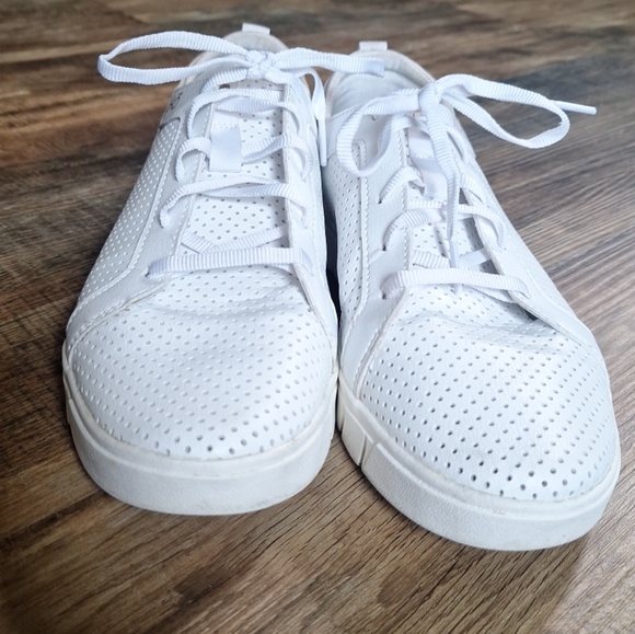 Ryka Perferated Hayden Sneaker Size 8.5 - Picture 3 of 11